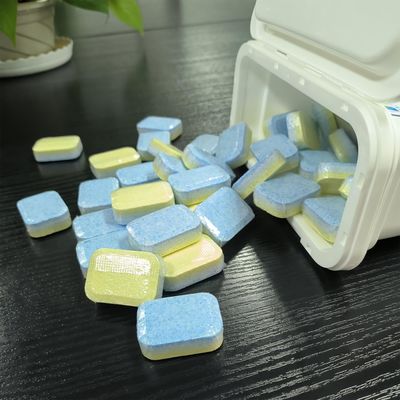 固い油汚れを除去し,簡単に脱垢するための使い捨て台所の洗碗機タブレット